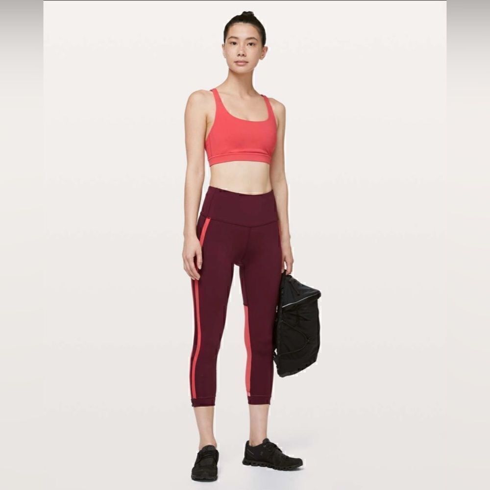Lululemon Zip The Line Crop leggings
Deep Ruby / Poppy Coral
